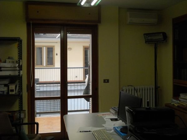 Apartamento semi-central BariIT55