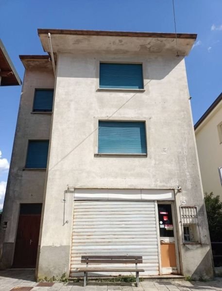 Prédio centro Sormano IT61