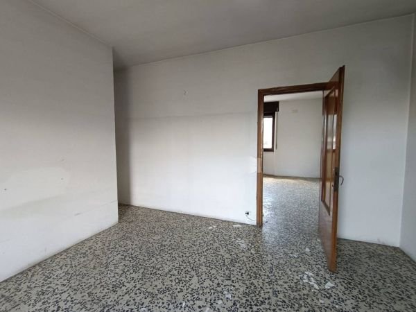 Prédio centro Sormano IT61